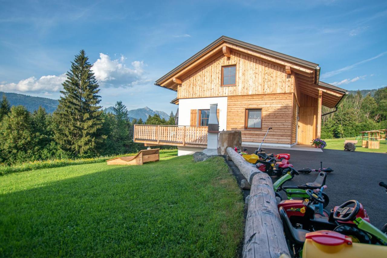 Chalets Und Apartments Hauserhof Nassfeld Schlanitzen Exterior photo